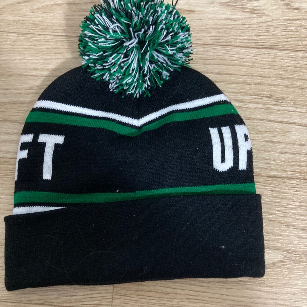Unbranded LIFT UPLIFT Beanie Hat Unisex OS Black Green Pom Pom Athletic GYM - Picture 5 of 5